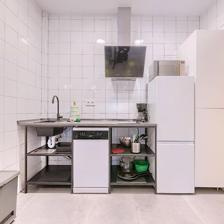 Apartamentos Basarrate Self Check In Bilbao Exterior photo
